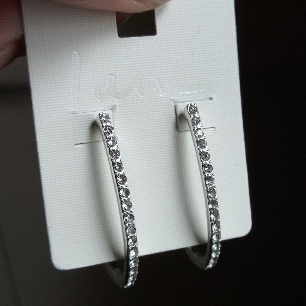 Dangle half hoops